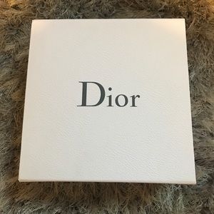 Dior magnet shut Box w- extra Dior boxes